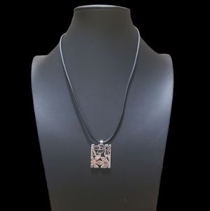 14" Necklace from Hawaii Lot 1